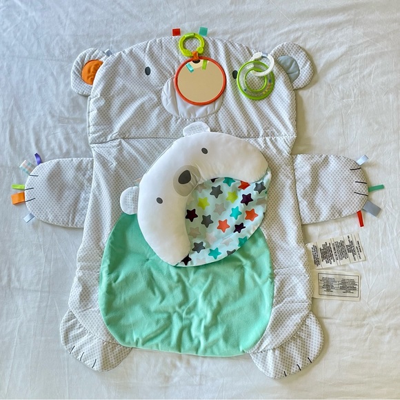 Bright Stars Tummy Time and Play Mat - Picture 6 of 13